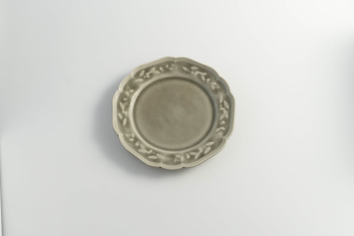 阿部慎太朗 オリーブレリーフ皿6寸 | ぶどうのたね