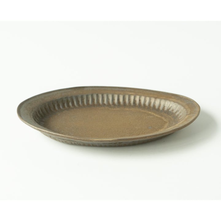 加藤かずみ 輪花オーバルプレートL | ぶどうのたね