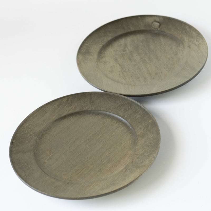 内田悠　木製　平皿　イタヤカエデ鉄媒染 21cm　① 内田悠 リム皿240 イタヤカエデ鉄媒染 ガラス塗装 | ぶどうのたね