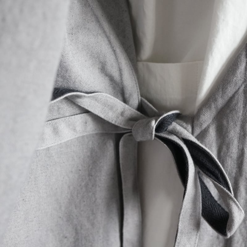 新品　未使用　ぶどうのたね エプロンドレス A COMMUNE エプロンドレス（ぶどうのたねオリジナル） | ぶどうのたね