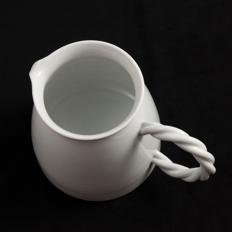 村上雄一 白磁ねじねじピッチャー | ぶどうのたね