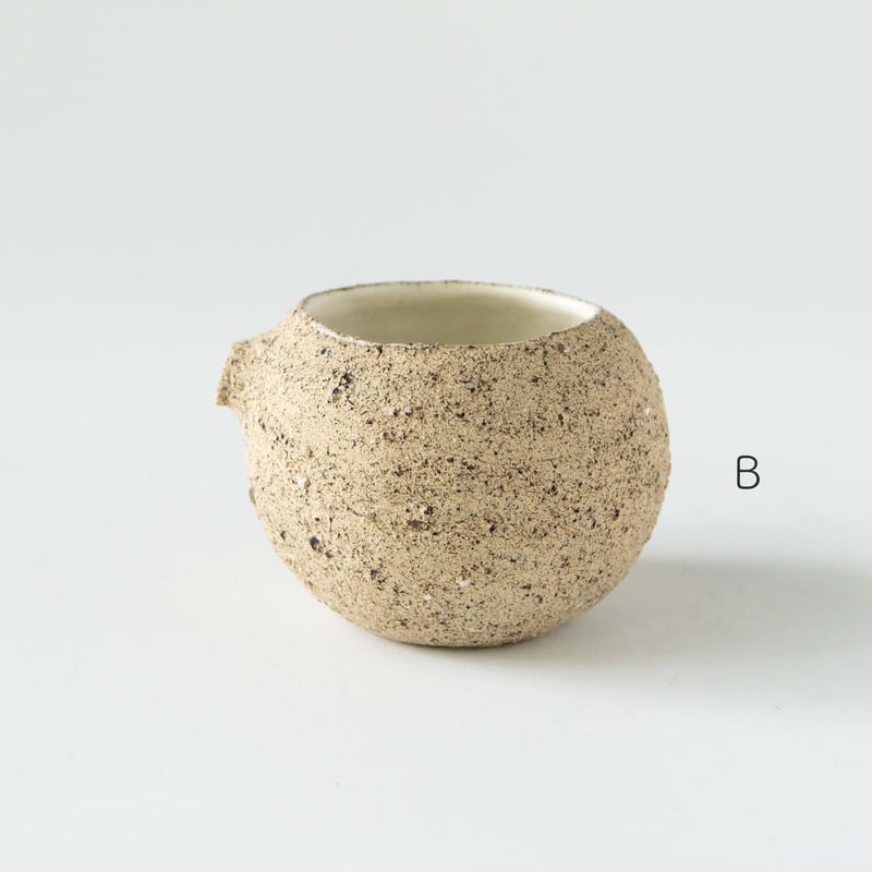 岩田圭介 *黒泥彩片口*陶器 黒泥彩ポット 岩田圭介 | 和食器・キッチン雑貨通販【暮らし用品】