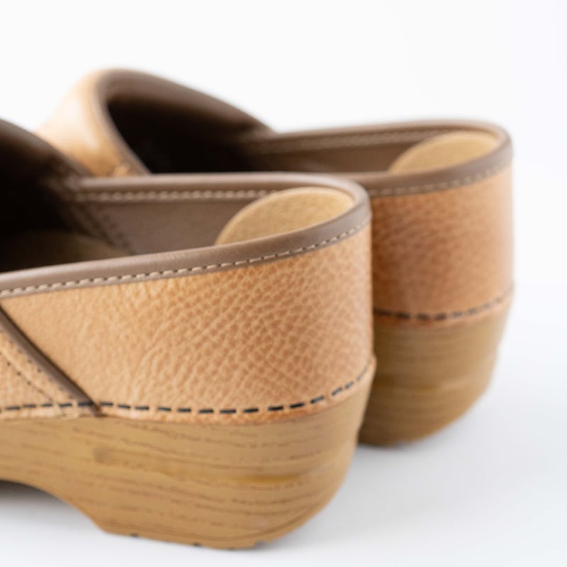 dansko PROFESSIONAL Distressed | ぶどうのたね