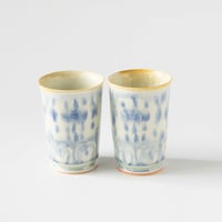 鈴木まどか　安南彫花紋足付コップ