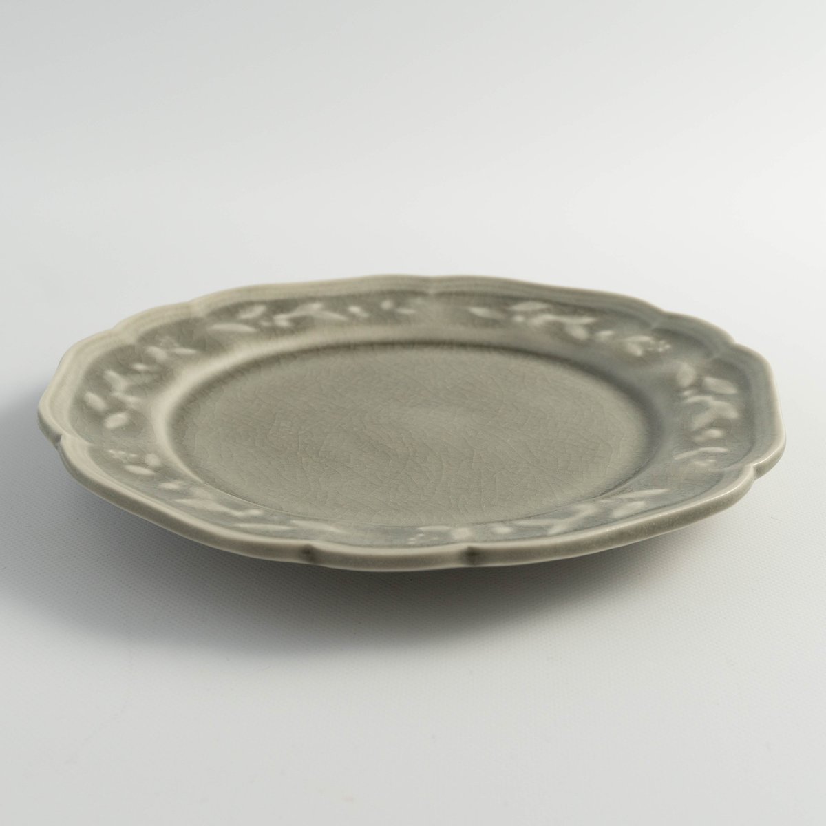 阿部慎太朗 オリーブレリーフ皿6寸 | ぶどうのたね