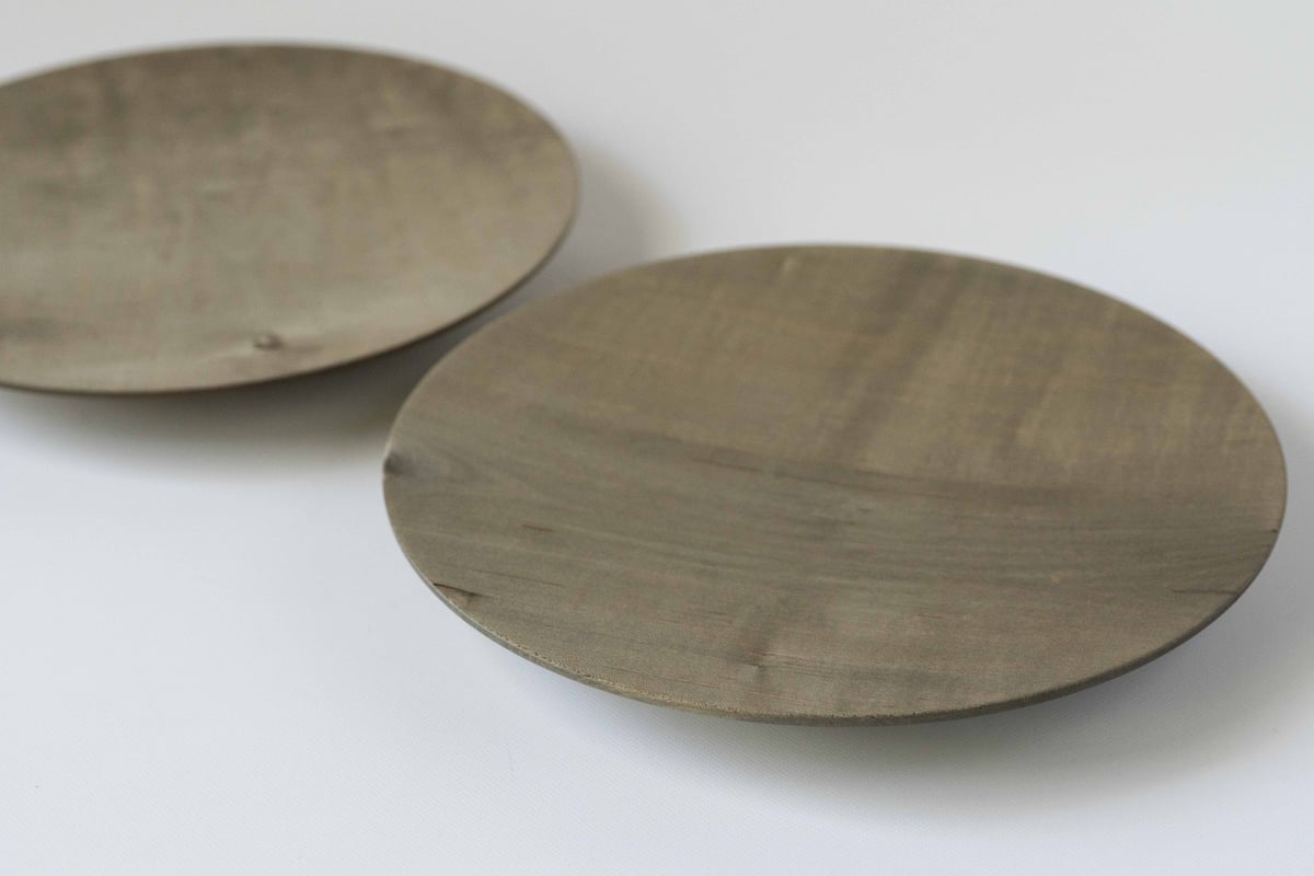 内田悠 平皿240 イタヤカエデ鉄媒染 | ぶどうのたね
