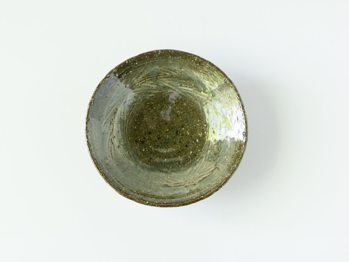 井上茂 彫り三島皿6.5寸 | ぶどうのたね