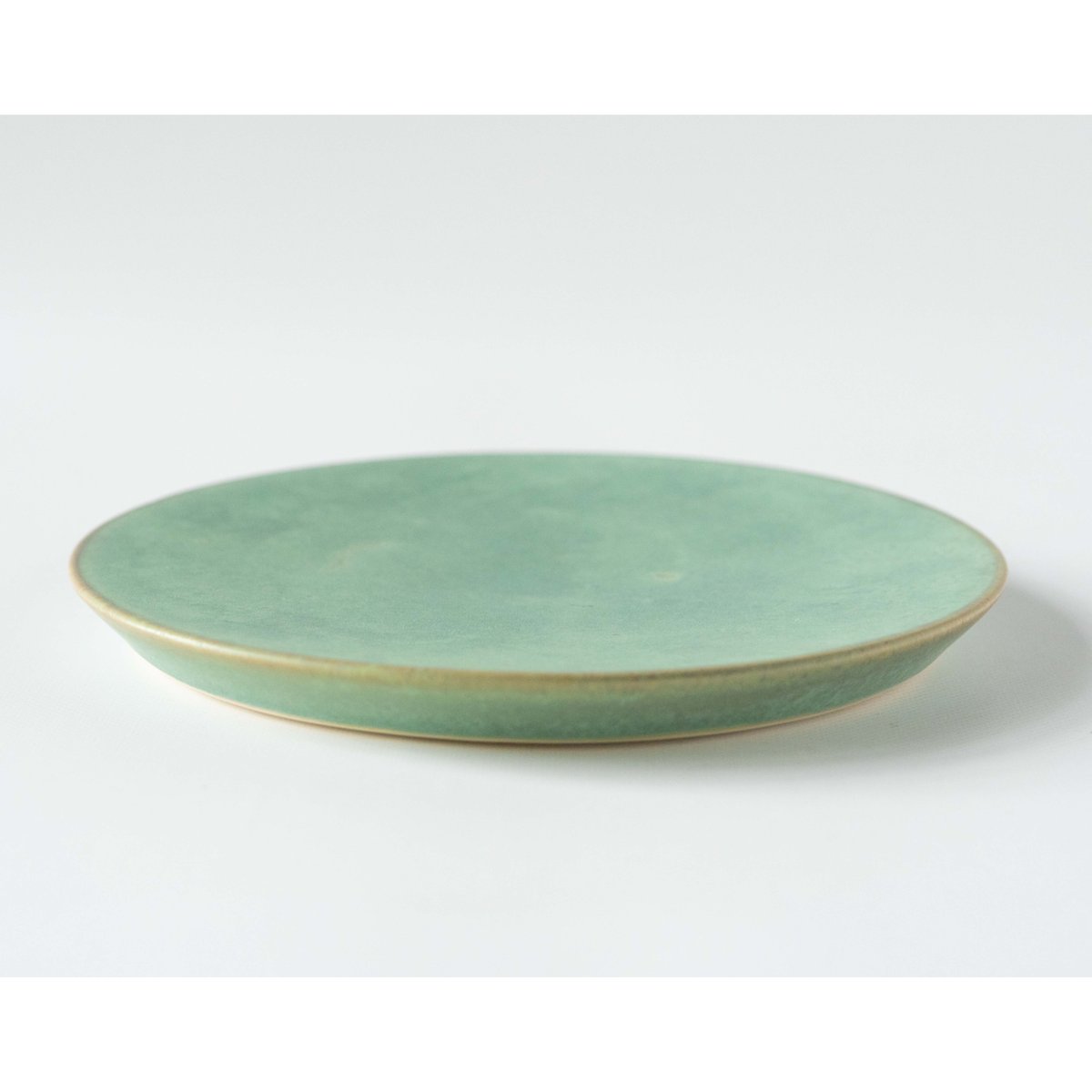 (コロポックル)和田山 真央 大皿✖︎1・中皿✖︎2 和田山真央 台皿 M | ぶどうのたね