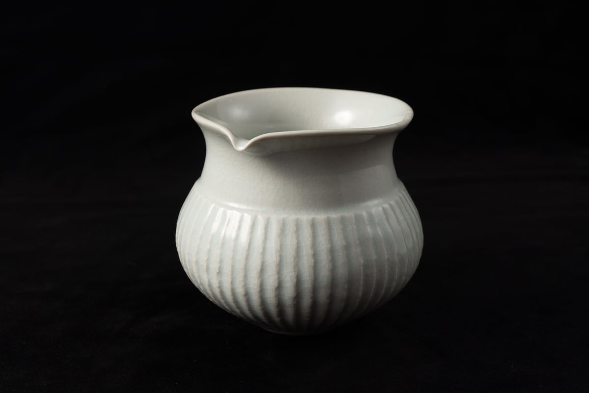阿南維也さん ２点 白磁鎬広口小鉢 φ13 x H5.5 cm 阿南維也 白磁鎬片口 | ぶどうのたね