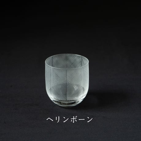 新田佳子　グラス