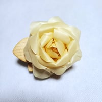 kinano corsage wood