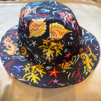 Beach boy commu – Bucket Hat  ( XL)