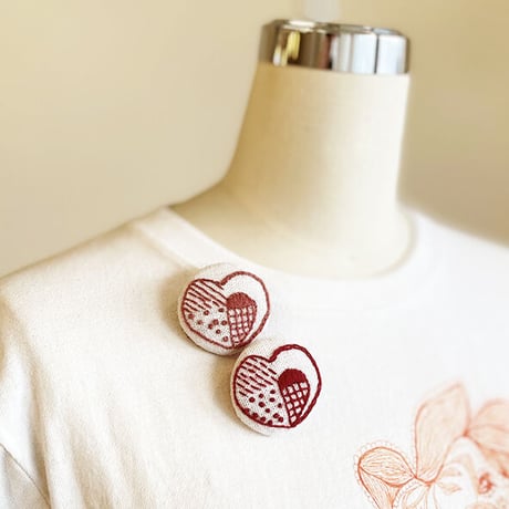 まるまる刺繍ブローチ K