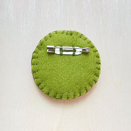 まるまる刺繍ブローチ D