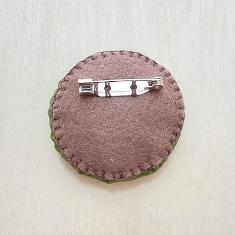 まるまる刺繍ブローチ E