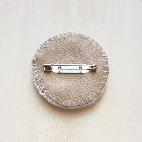 まるまる刺繍ブローチ K