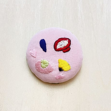 まるまる刺繍ブローチ D