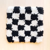 Chair rug (check)