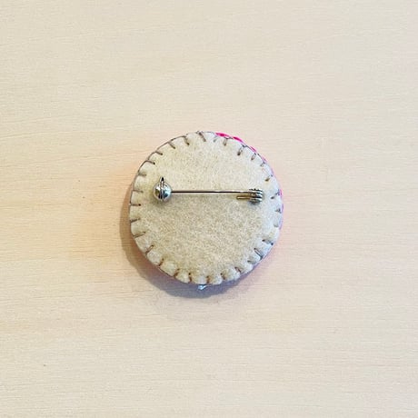 まるまるブローチ（flower petal）