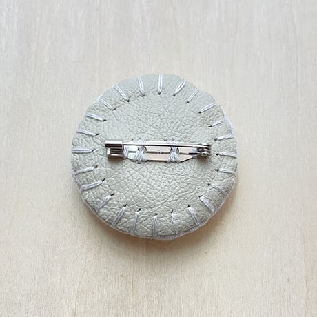 まるまる刺繍ブローチ K