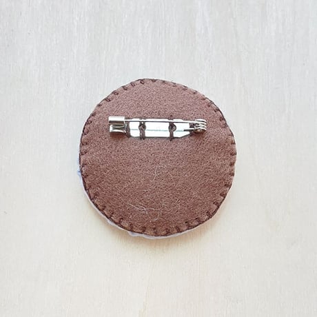 まるまる刺繍ブローチ D