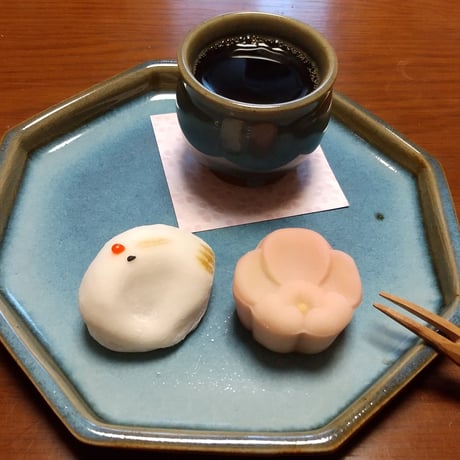 八角皿(中)