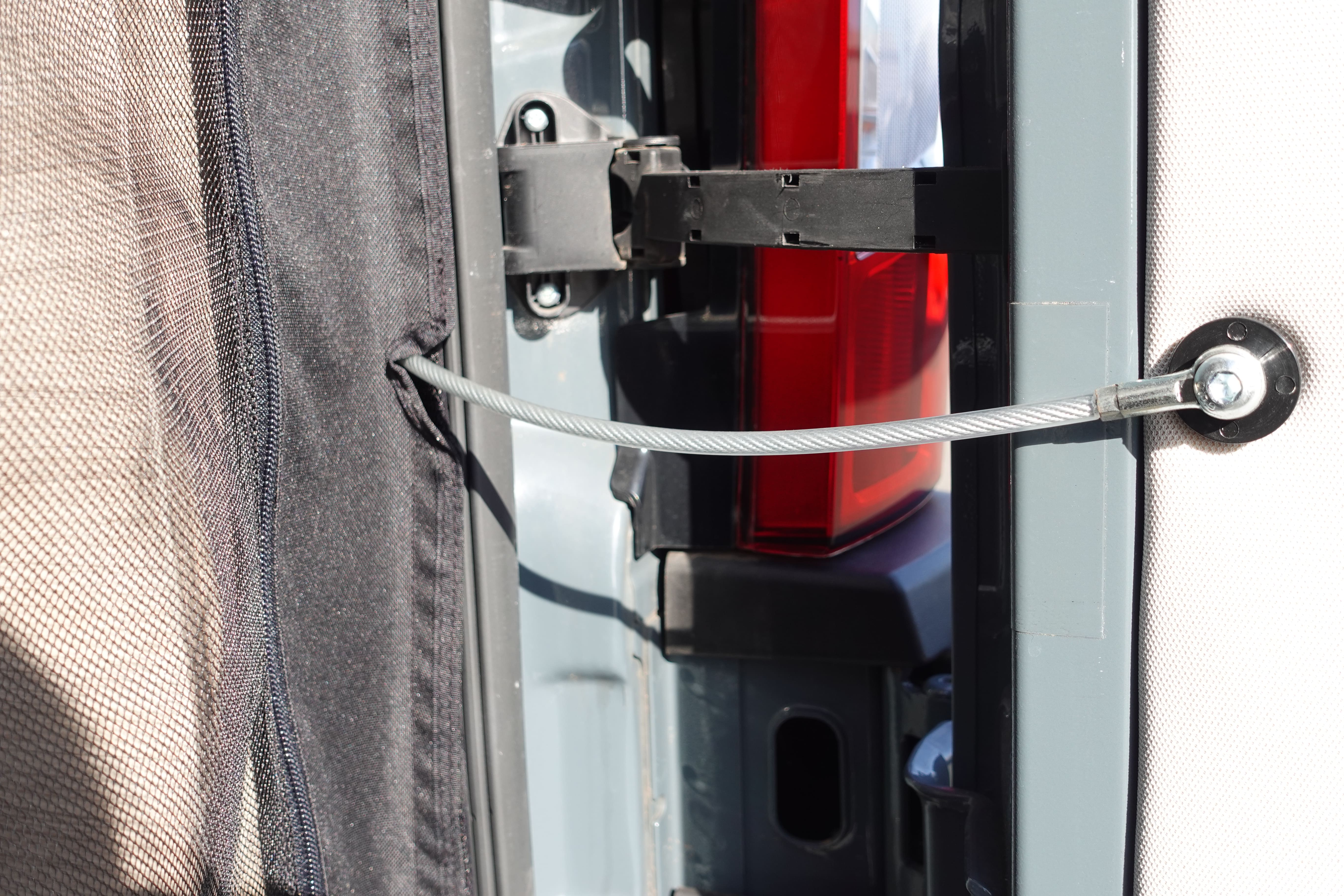 デュカト専用 リヤドア防虫ネット キャンプシールド | 株式会社LAC RV