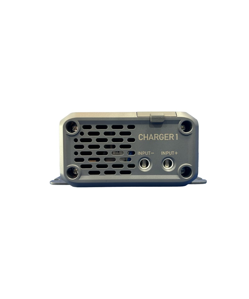 BLUETTI Charger1 走行充電システム 560W | lac-rv-center