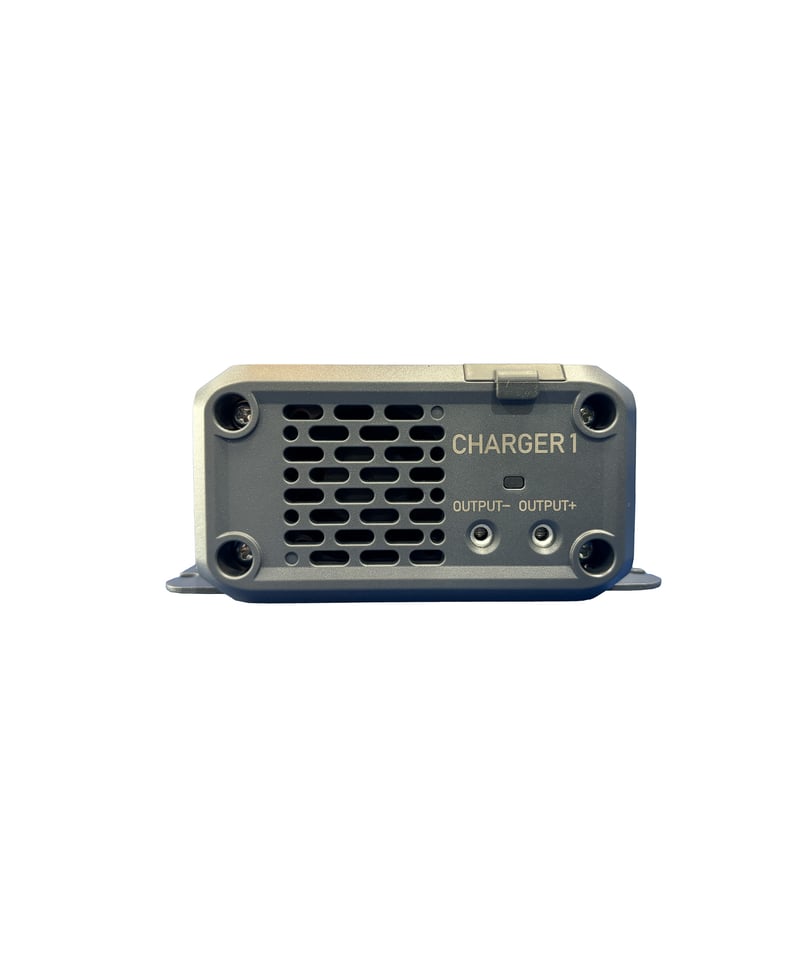 BLUETTI Charger1 走行充電システム 560W | lac-rv-center