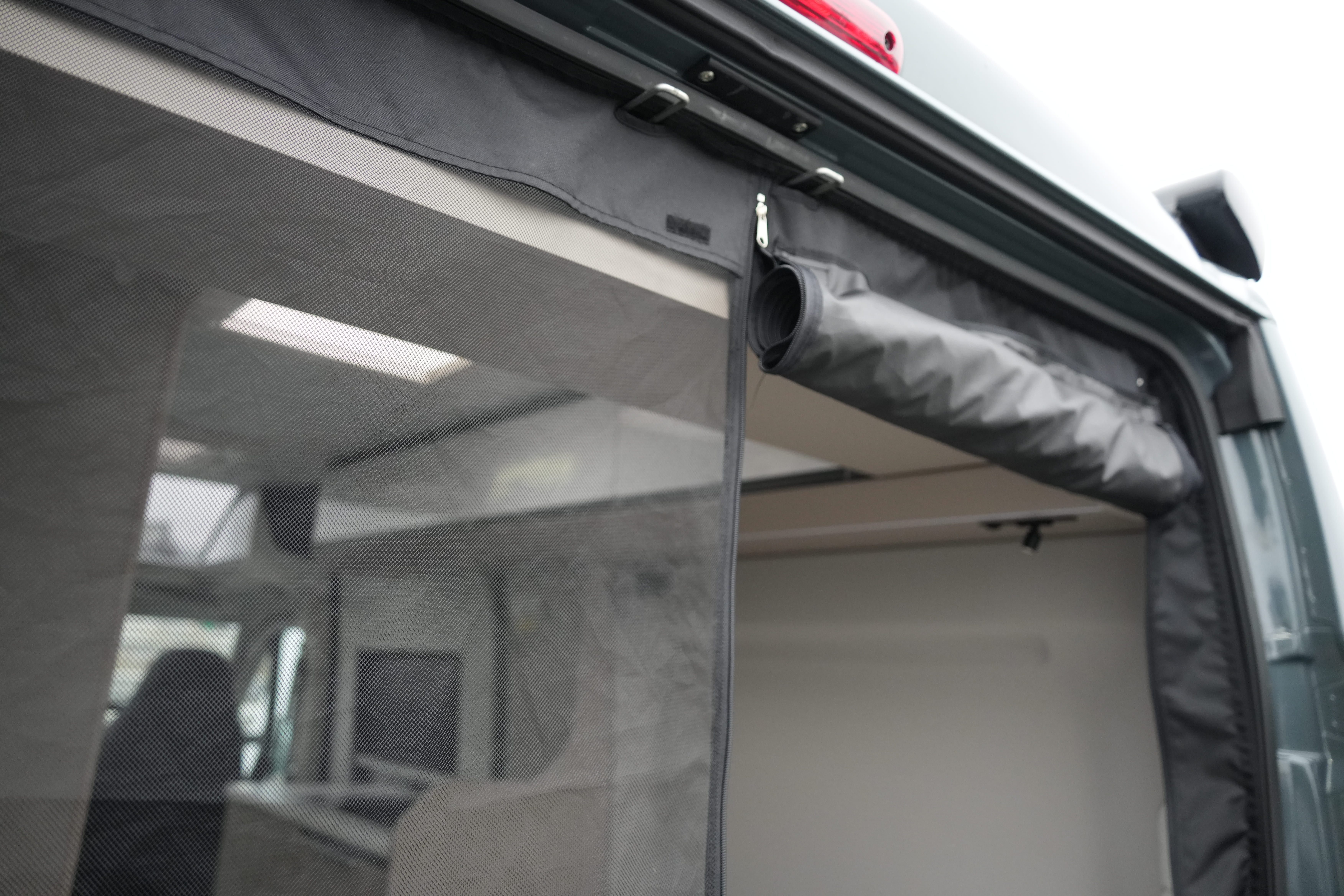 デュカト専用 リヤドア防虫ネット キャンプシールド | 株式会社LAC RV