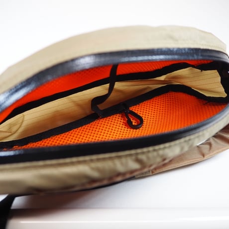 Corny（ 70denier polyurethane coated ripstop nylon fabric ver. )