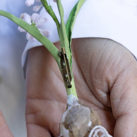 feltico×東京植物図譜「ムスカリのブローチ＋球根ミックス」