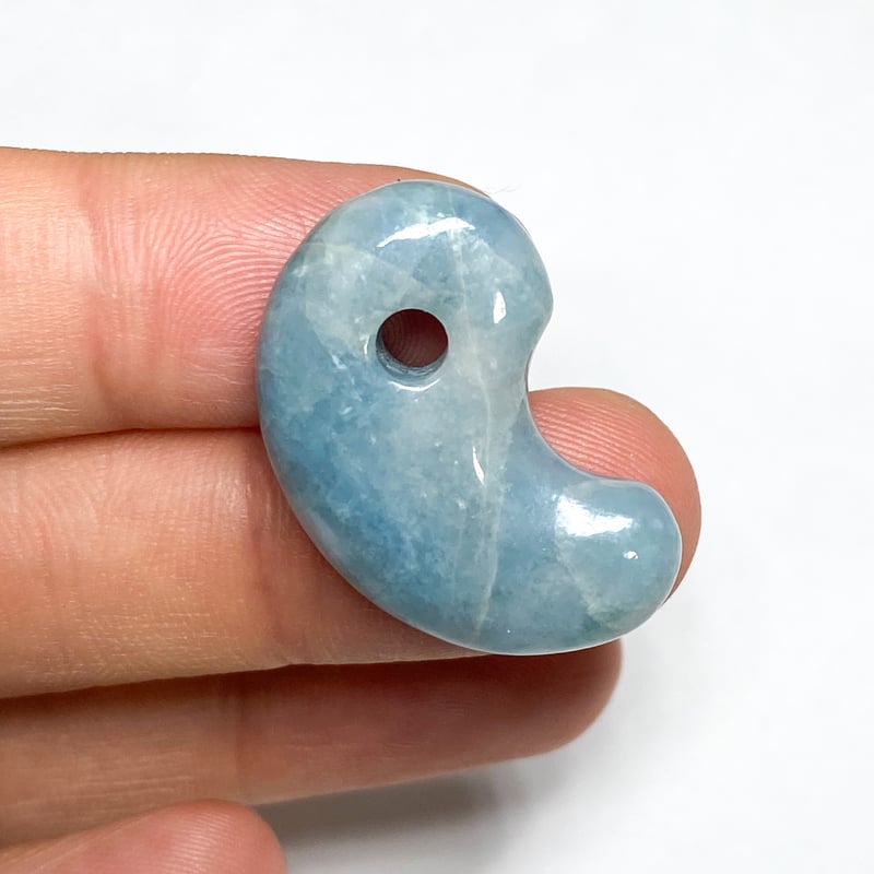 🐉🐥【超希少】糸魚川入コン沢産青翡翠勾玉約30mm/成功、繁栄、霊性