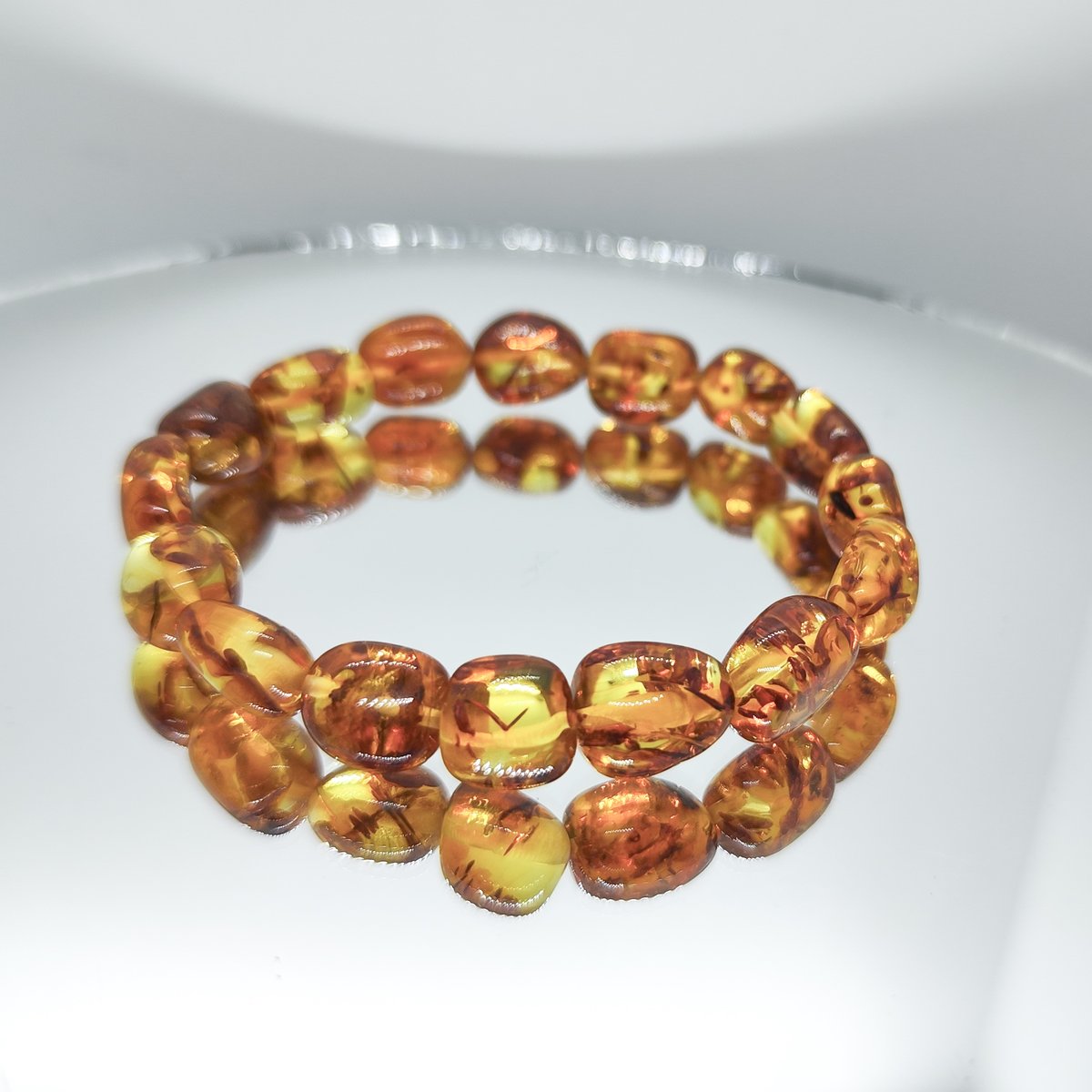 ★展★秋色ブレス ☪︎*。꙳繊細針ゴールドルチルクォーツ×天然ハニーナッツアンバー ☆展☆秋色ブレス ☪︎*。꙳繊細針ゴールドルチルクォーツ×天然