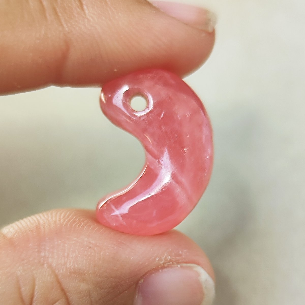 勾玉（北海道インカローズ） fit=scale-down,w=1200