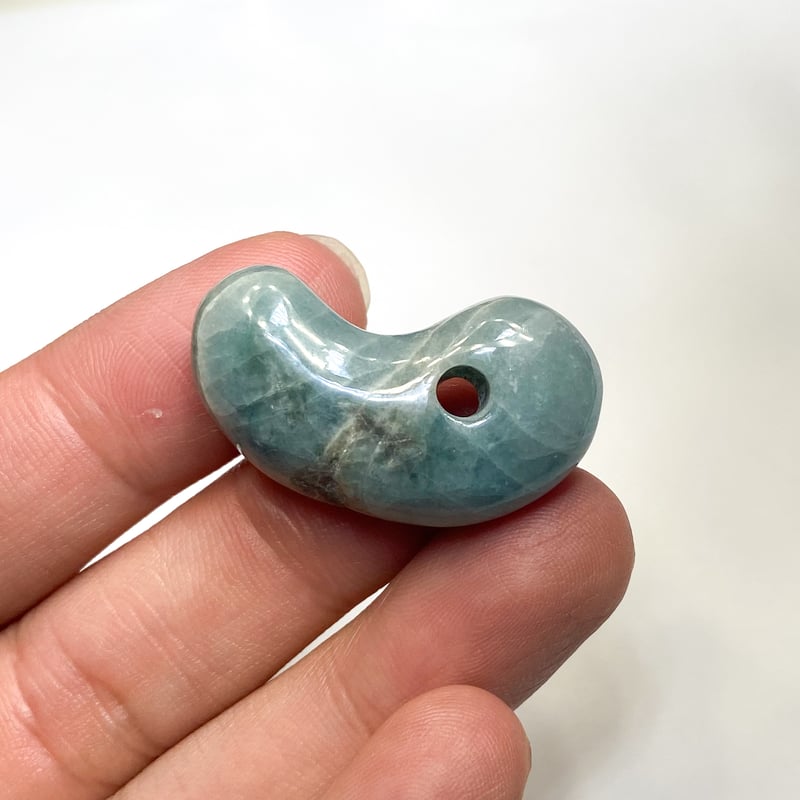 【希少/最高品質】糸魚川翡翠ブレスレット(透過)/成功、繁栄、霊性 希少/最高品質】糸魚川翡翠ブレスレット(透過)/成功、繁栄、霊性