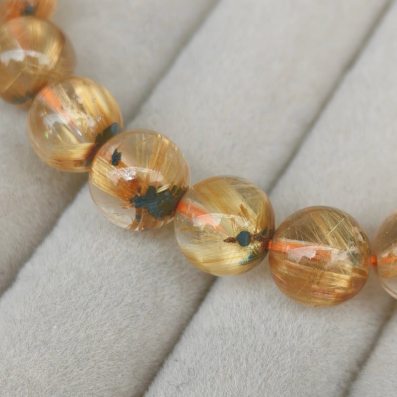 📹️【高品質】V字太陽放射タイチンルチルクォーツ/恋愛運、金運、仕事