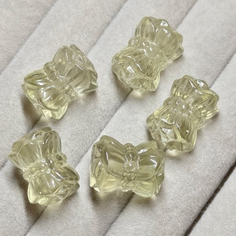 リビアン | STORES