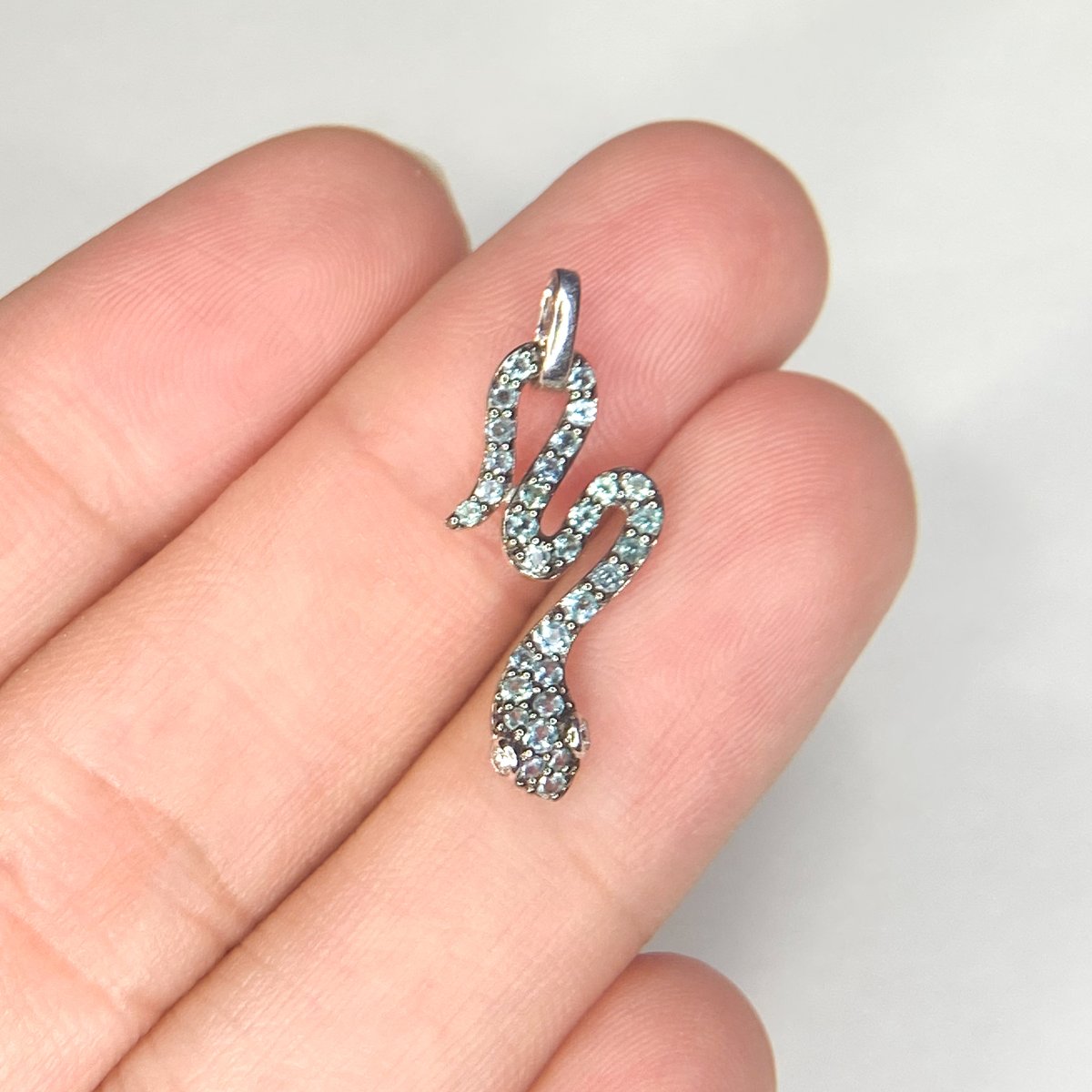 アレキサンドライトK18WGペンダントトップ/成功、自己成長 📹🐥🐉アレキサンドライトK18WGペンダントトップ/成功、自己成長 | -縁