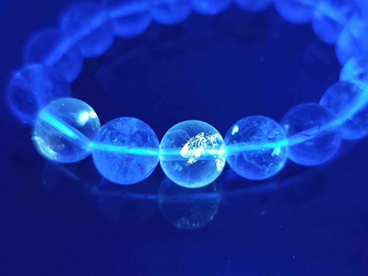 高品質カラーレス】アメジスト有オイルインクォーツ12mm前半