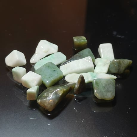 糸魚川翡翠 | STORES