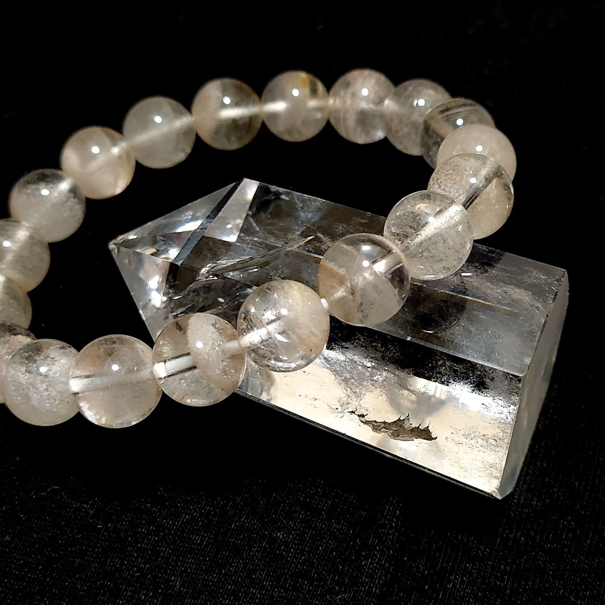 あらゆる障害を乗り越え前に進む/ホワイトファントム/パワーストーン