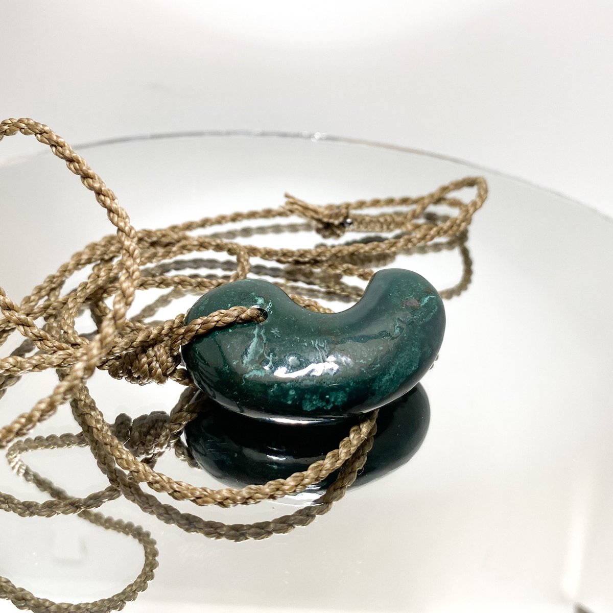 🐥🐉【希少】出雲碧玉勾玉ペンダント大/魔除け、グラウンディング