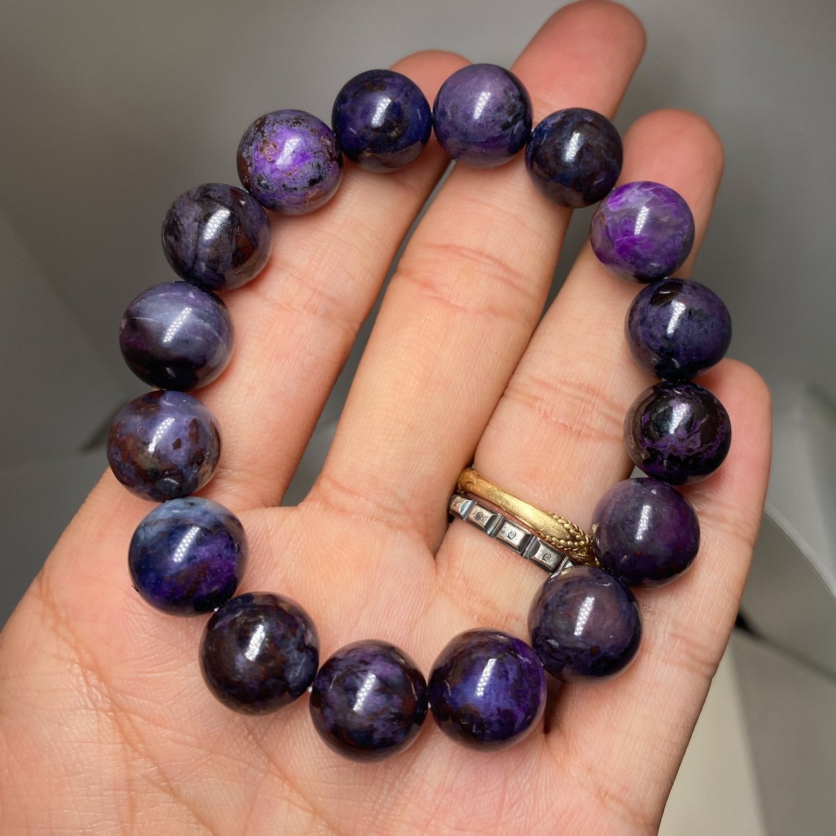 【希少】★世界三大ヒーリングストーン　天然 高品質 スギライト 🐥🐉📹【高品質】スギライト約12.5mm/世界三大ヒーリングストーン