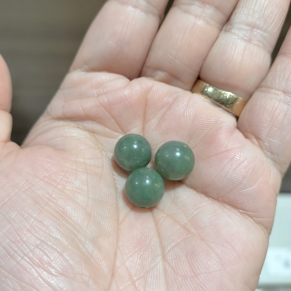 大量コレクション 天然石 糸魚川翡翠 など 糸魚川産翡翠原石 1面カット HS221T : 水晶天然石専門店ムーン