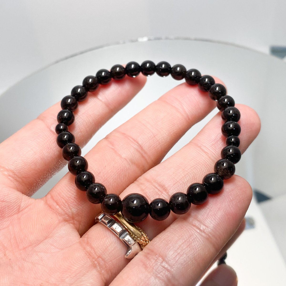 📹🐥🐉【最高品質】山梨県黒平水晶(黒)腕輪数珠6mm/ 邪気払い、直感力