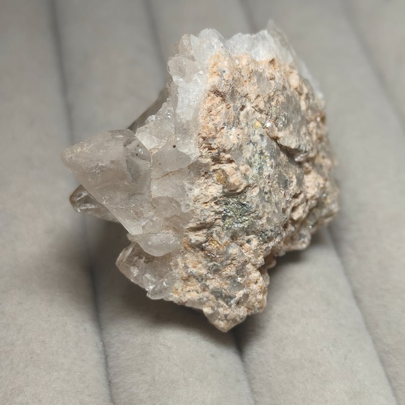 乙女水晶　水晶クラスター　珍しい 📹️🐥🐉幻の水晶山梨県乙女水晶クラスター19.2g/ 邪気払い