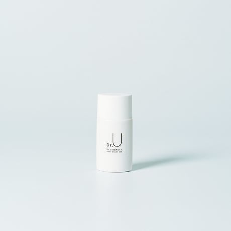 UVホワイトクリーム 32g | 紫外線から肌を守りながら、うるおいを与える家族で使える日焼け止め。