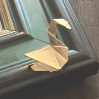 ORIGAMI シックなデザインのピンバッジ　ラペルピン　ピン ブローチ　バッジ