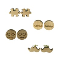 4種から　おひげとパズルの木製カフス